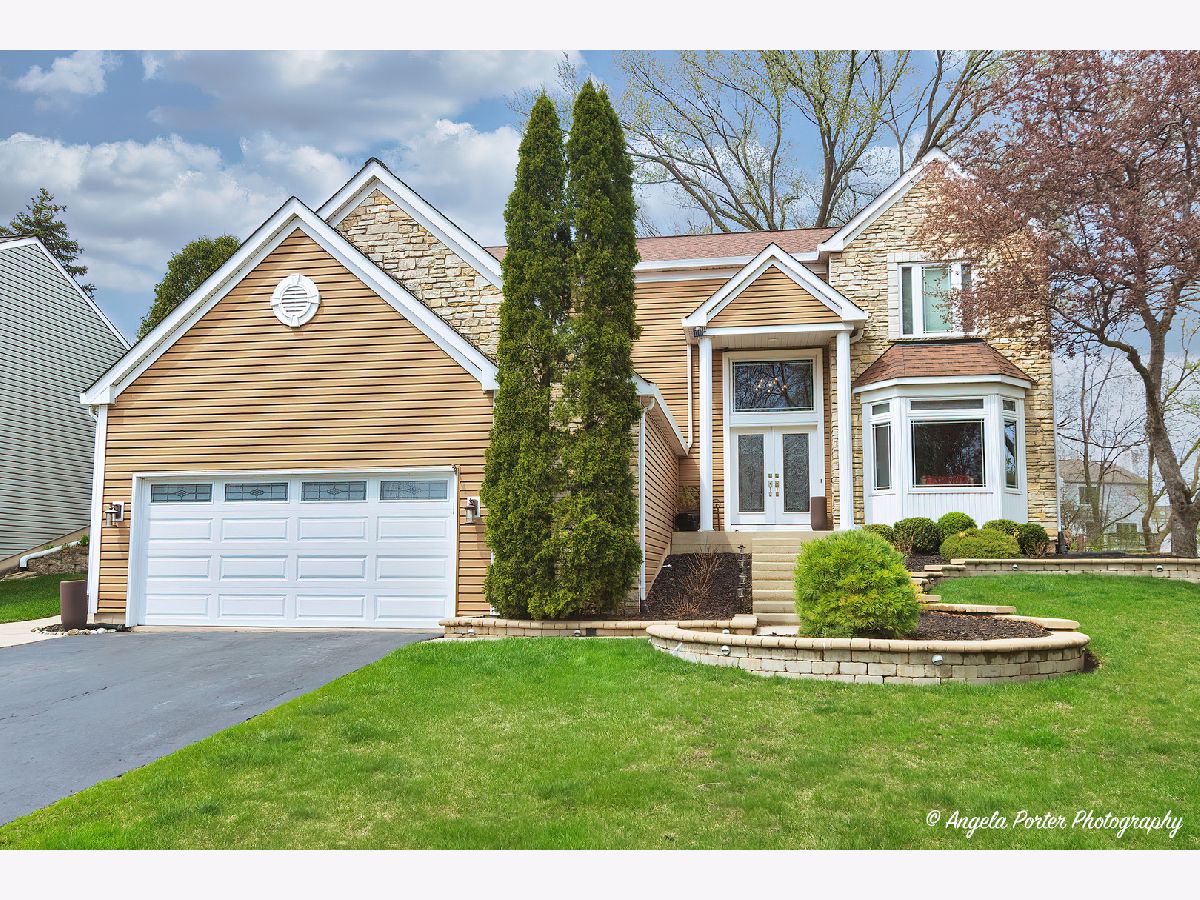 Homes Sold Falcon Ridge Algonquin Illinois, 4 Preston