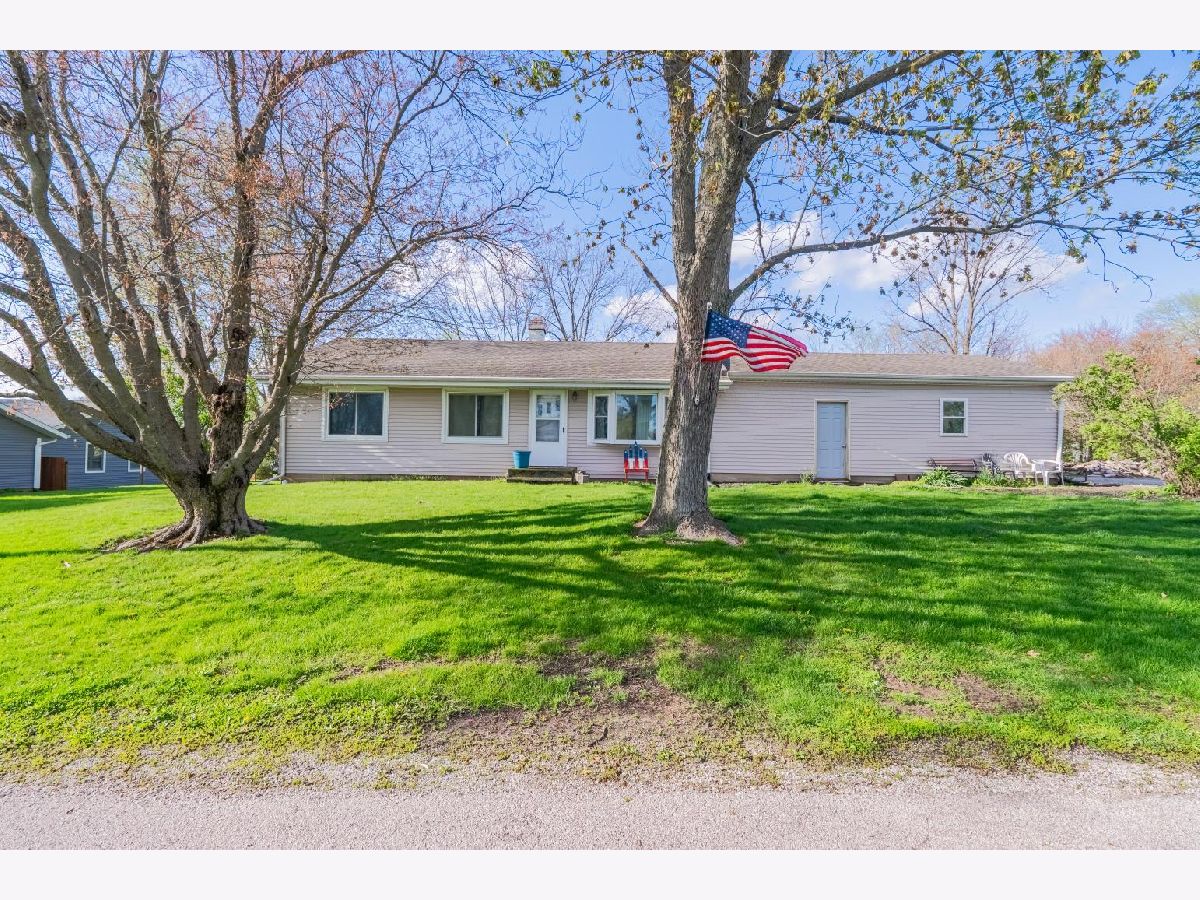 Sold Downs Illinois, 306 Dooley