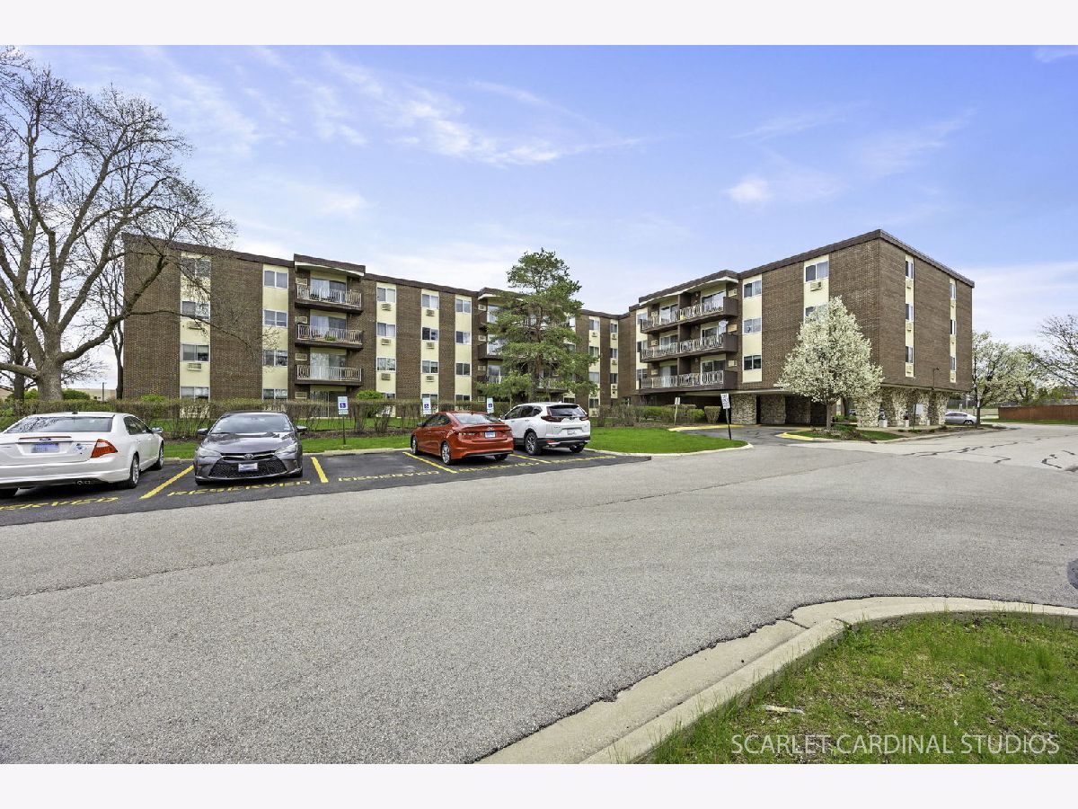 Condominiums Sold Point West Lombard Illinois, 1321 Finley