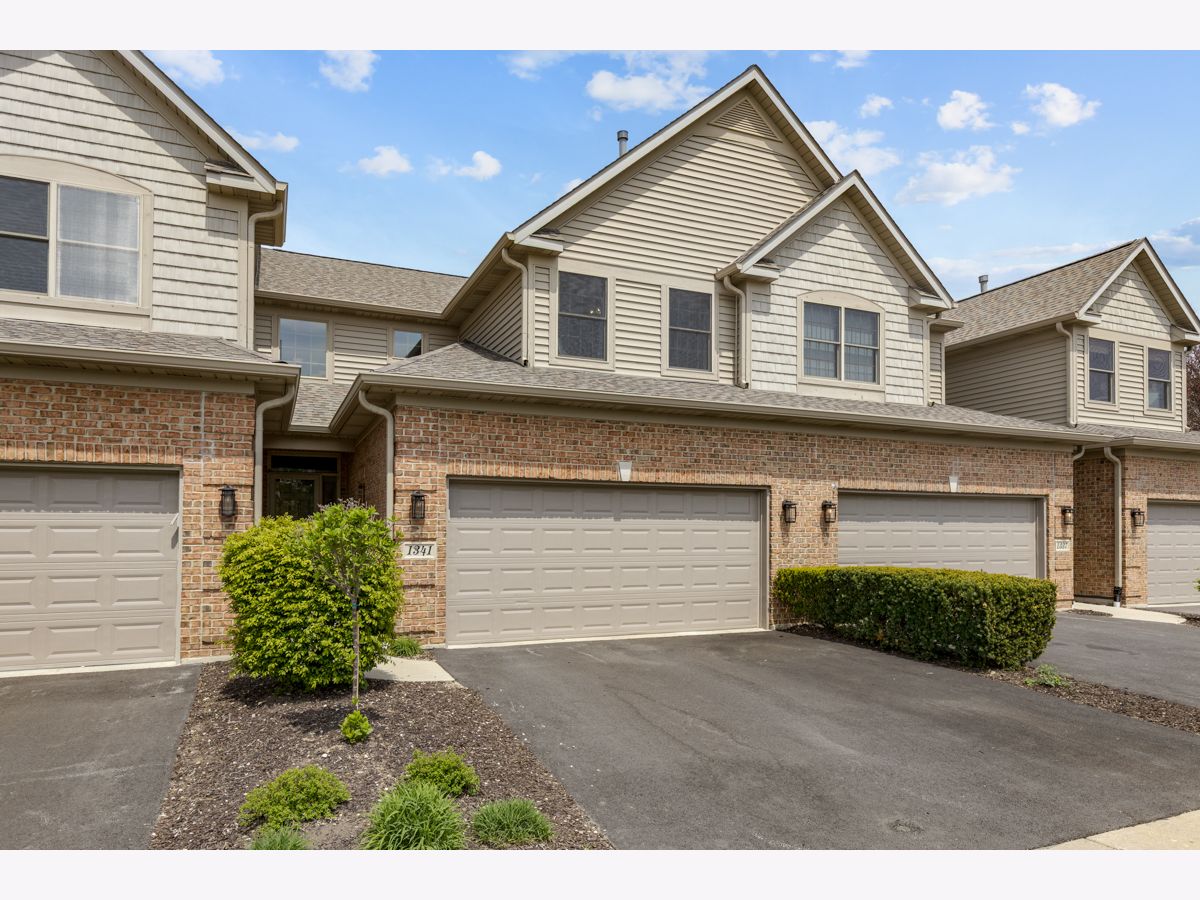 Homes & Townhomes Sold Heron Harbor Antioch Illinois, 1341 Inverness