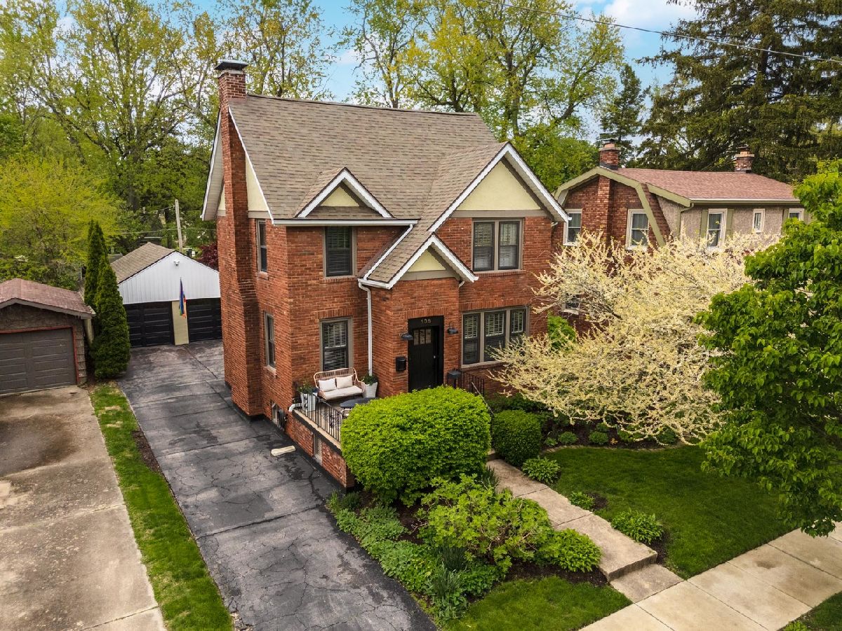 Homes & Condos & Townhomes Sold Founders Grove Bloomington Illinois, 105 Warner