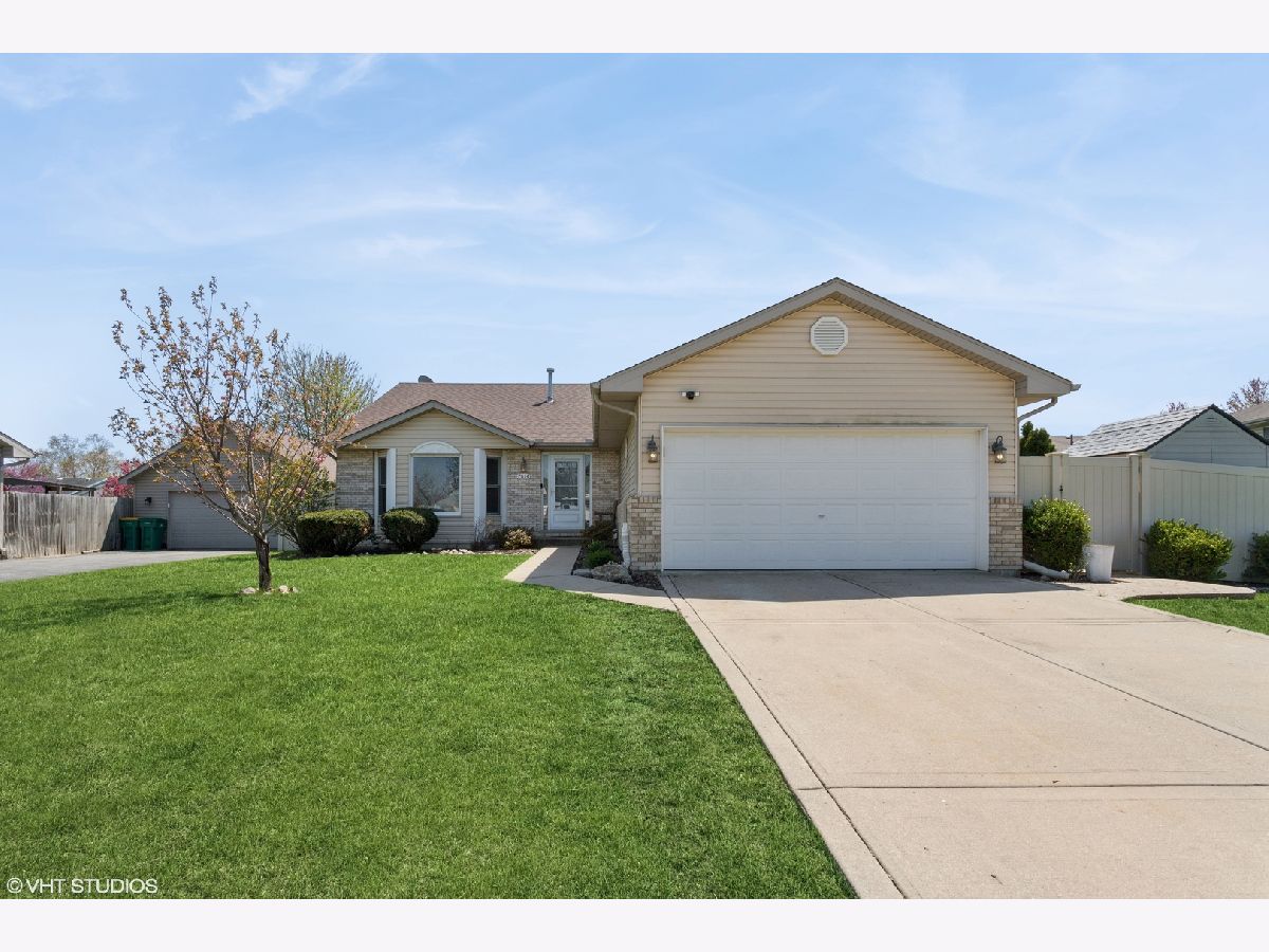 Homes Sold Cumberland South Joliet Illinois, 7014 Grantham