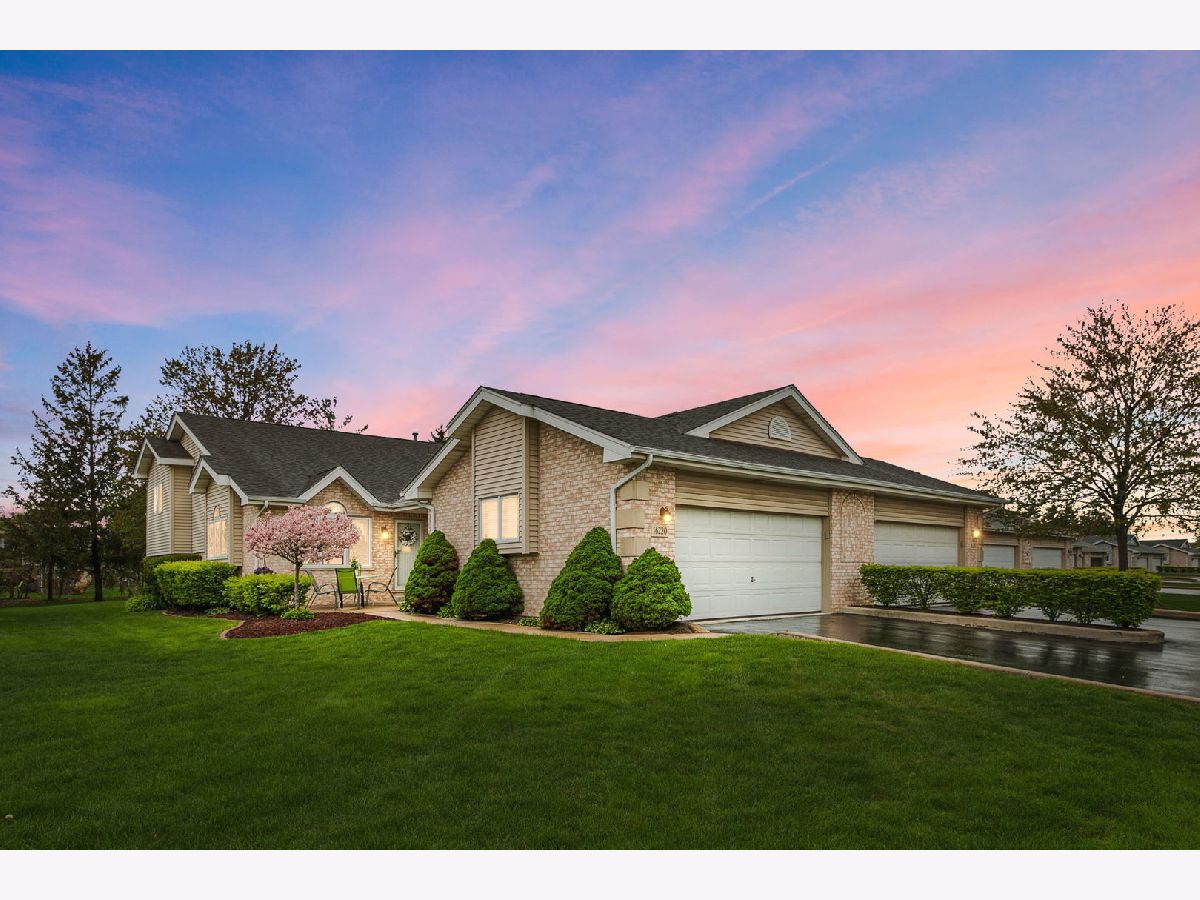 Townhomes Sold Park Place Tinley Park Illinois, 16220 Lake Villa
