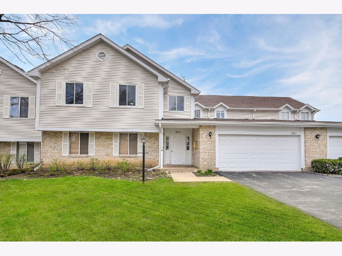 Condos & Townhomes & Homes Sold Springlake Aurora Illinois, 382 Springlake