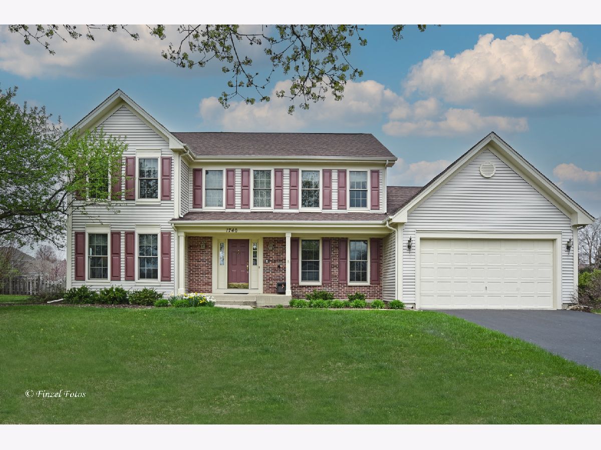 Homes & Townhomes Sold Willoughby Farms Algonquin Illinois, 1740 Kensington