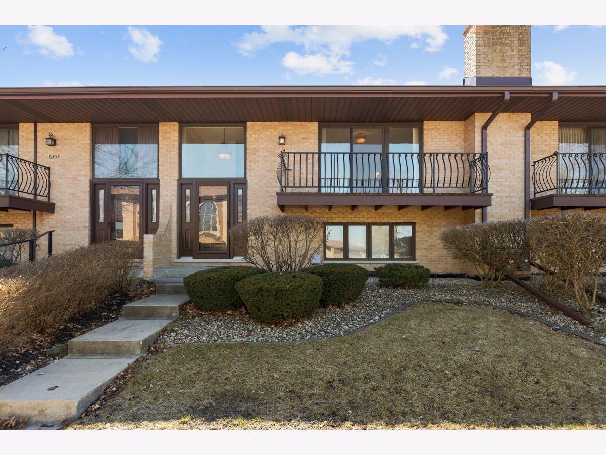 Condos & Townhomes & Homes Sold Clearview Tinley Park Illinois, 8305 160th