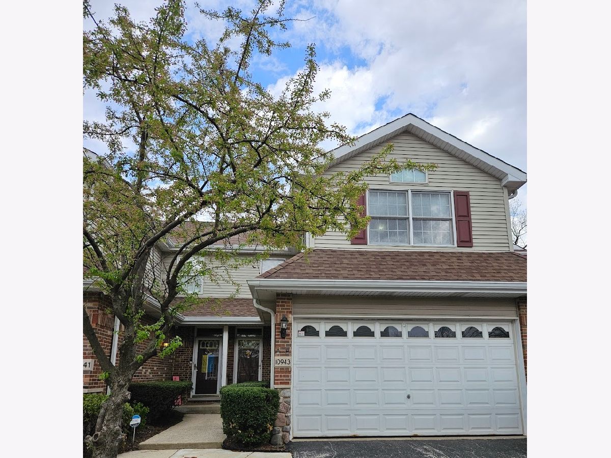 Townhomes & Condos Sold Acorn Glen Oak Lawn Illinois, 10943 Deblin