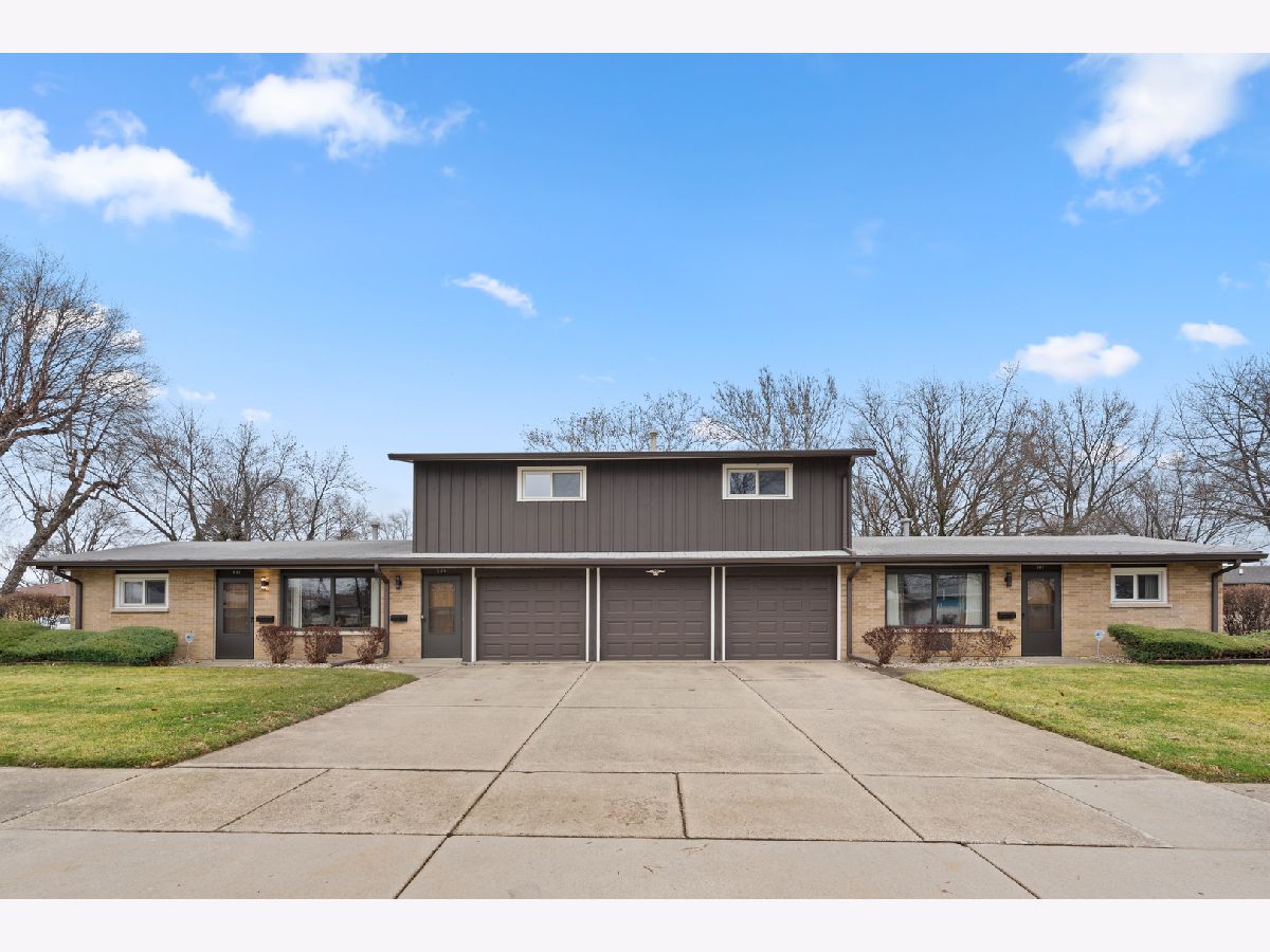  Rented Aurora Illinois, 537-541 Edgelawn
