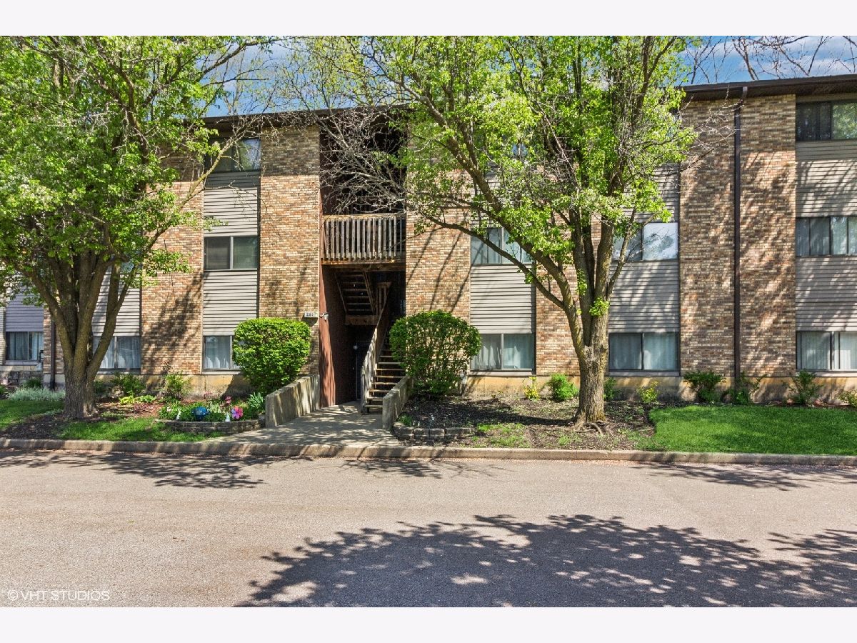 Condominiums Sold Regency South Elgin Illinois, 2360 South
