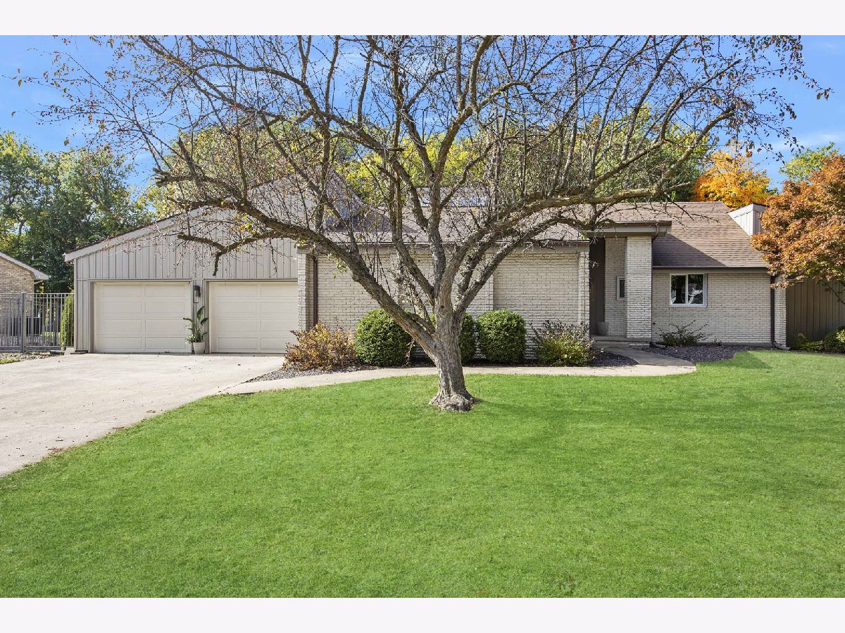 Homes Sold Hedgewood Bloomington Illinois, 2104 Oakwood