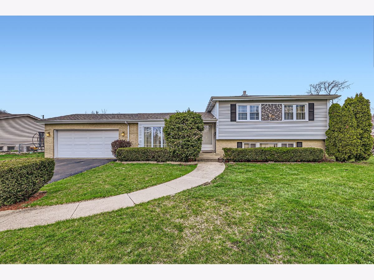Homes Sold Westwood Addison Illinois, 480 Pioneer