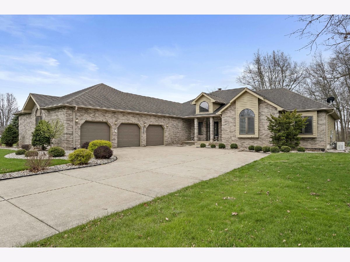  Sold Valparaiso Indiana, 424 Woodland Estates