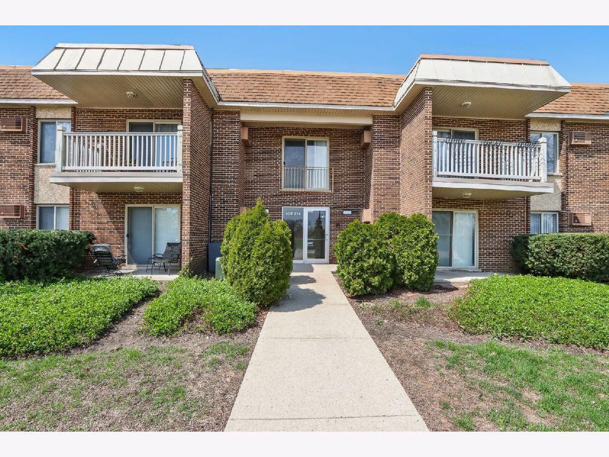 Condominiums & Homes Sold Lake Louise Palatine Illinois, 516 Wilke
