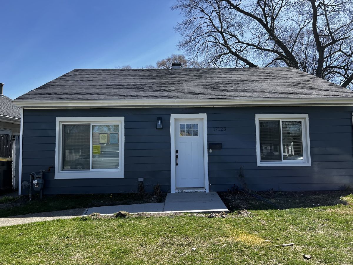 Rented Lansing Illinois, 17123 Park