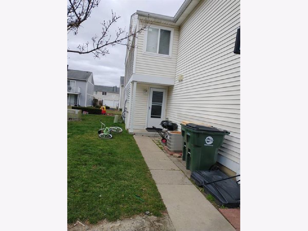 Rented Round Lake Beach Illinois, 522 Meadow Green