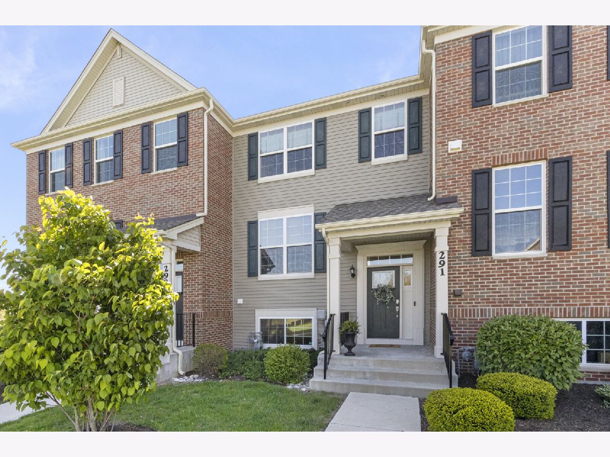 Townhomes & Homes Sold Southbury Oswego Illinois, 291 Lakeshore