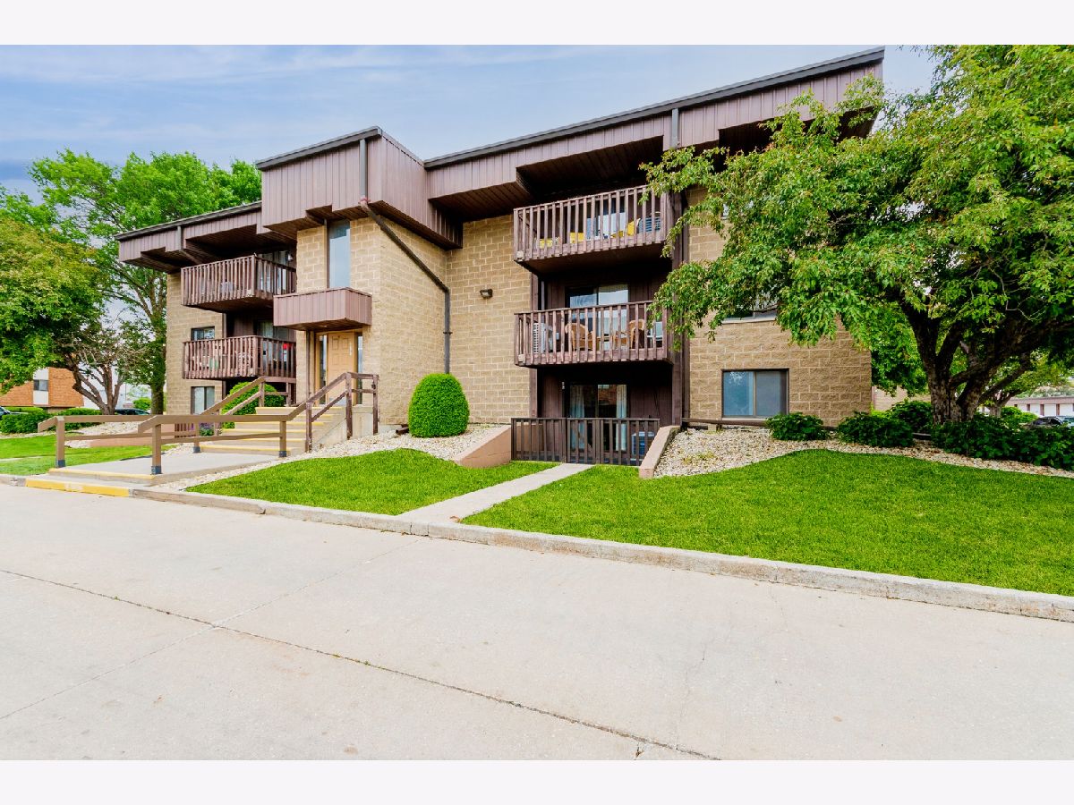 Condominiums Sold Rock Run Terrace Crest Hill Illinois, 1472 Rock Run