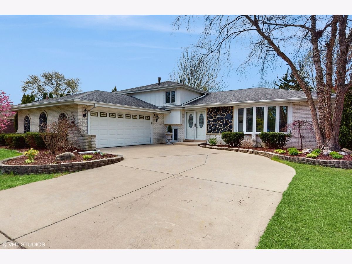 Homes Sold Lancaster South Homer Glen Illinois, 14358 East Glen
