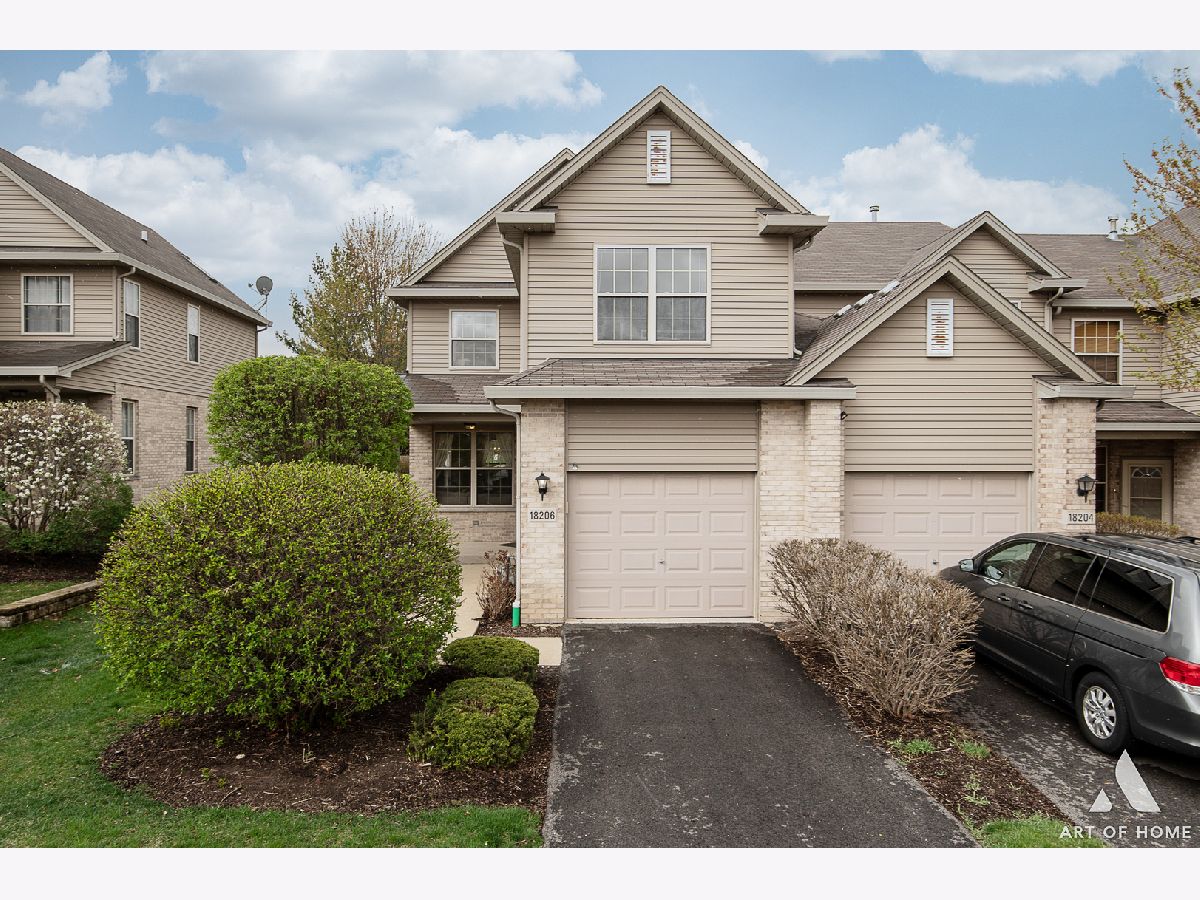 Townhomes Sold Mansfield Tinley Park Illinois, 18206 Mansfield
