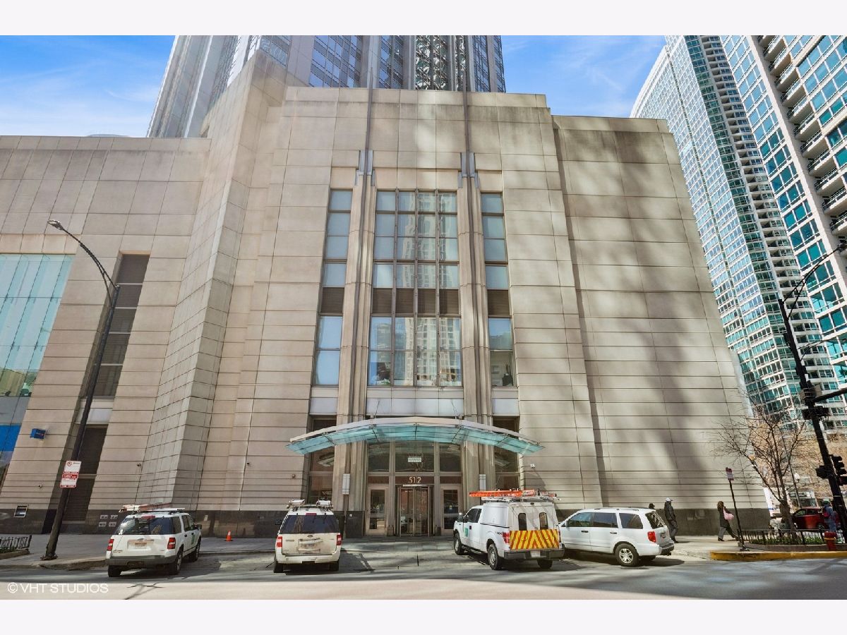 Condos & Townhomes Sold Residences At River East Chicago Illinois, 512 Mcclurg