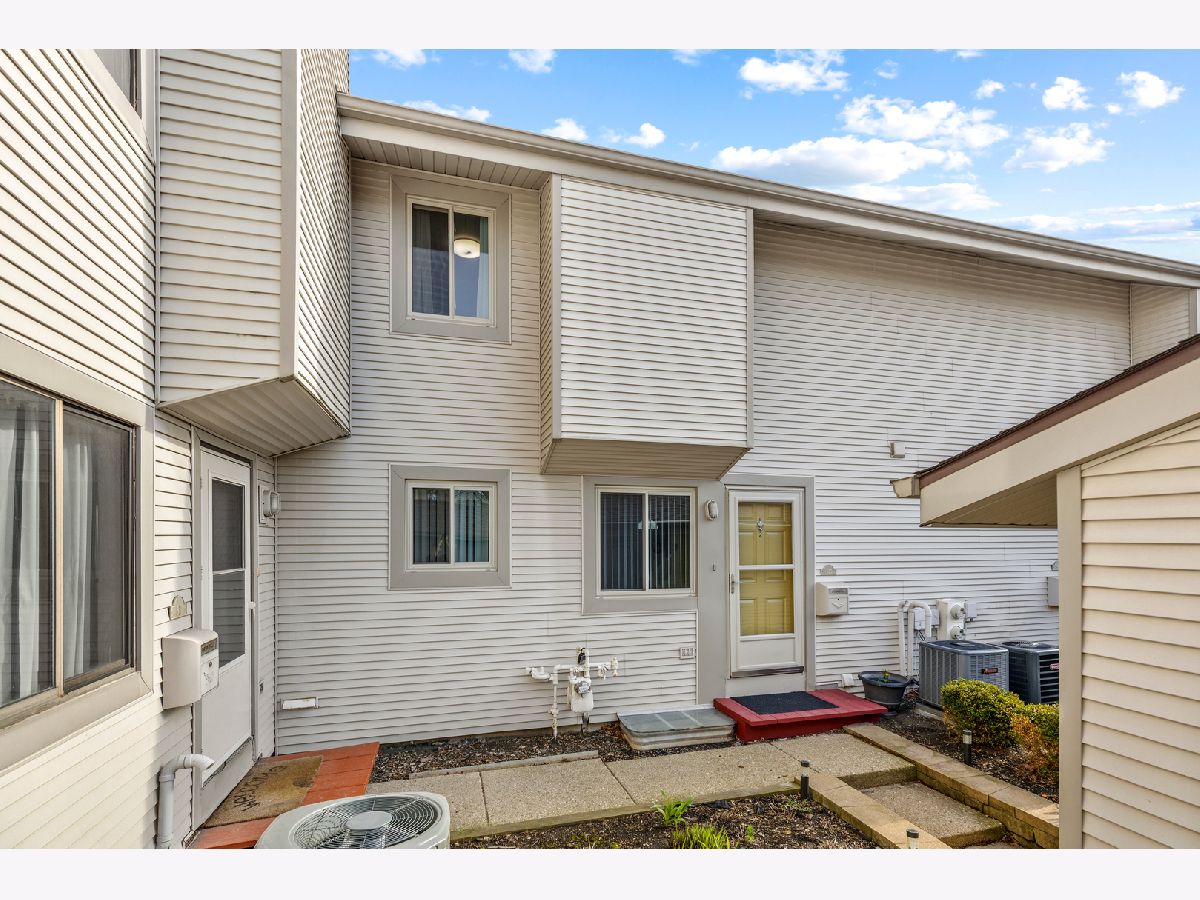 Townhomes Sold Del Lago Schaumburg Illinois, 515 Verde