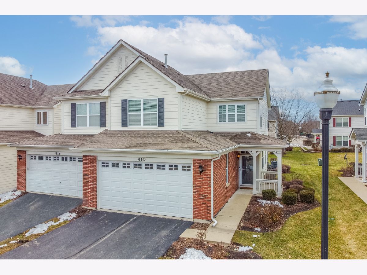  Rented Elgin Illinois, 410 Blackstone