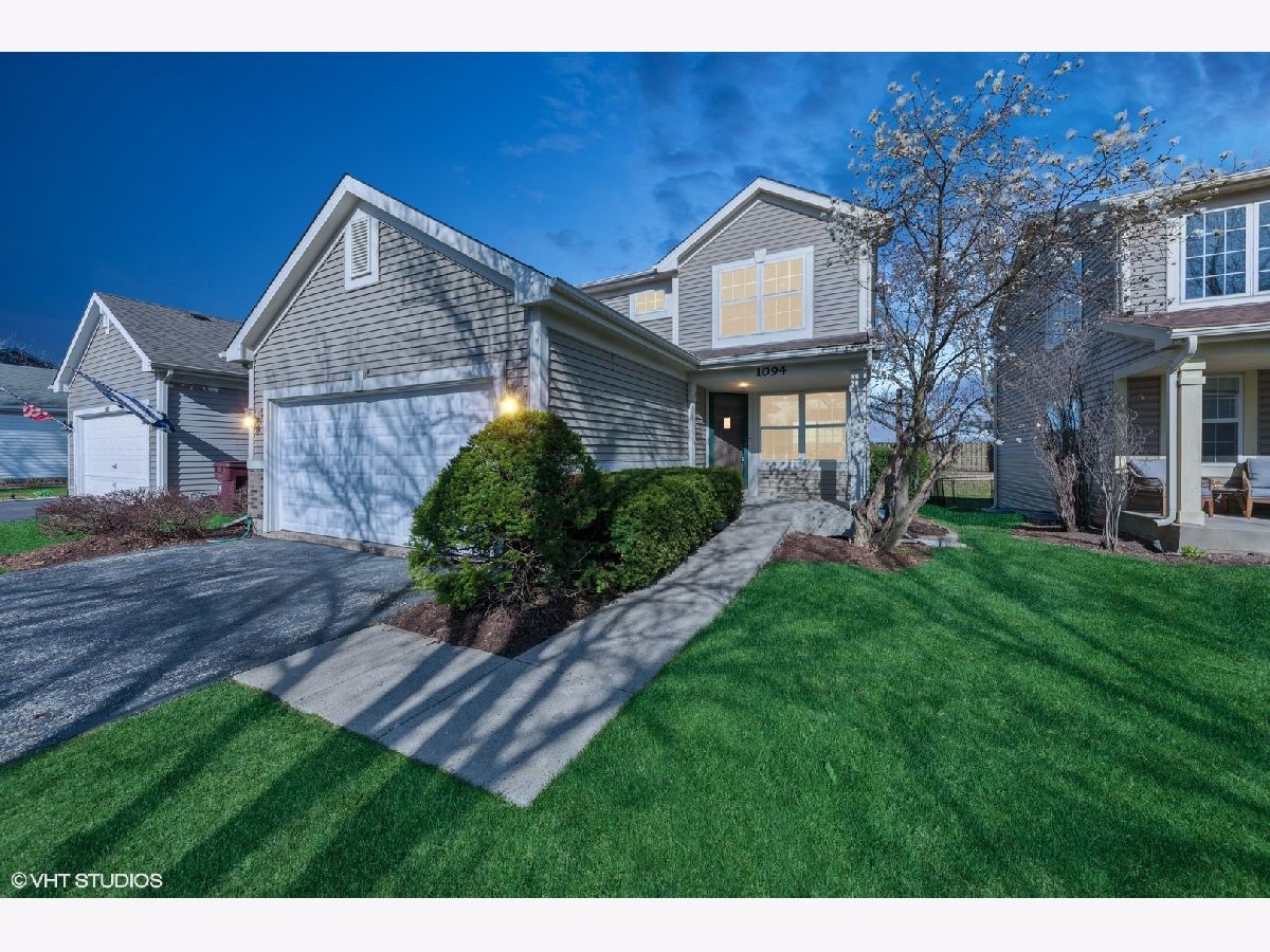 Townhomes & Homes Sold College Trail Grayslake Illinois, 1094 Blackburn