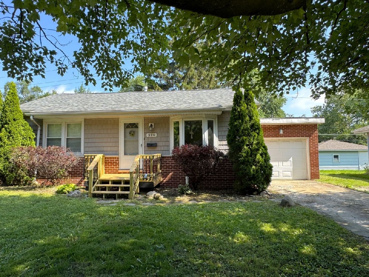 Homes Sold Garden Park Champaign Illinois, 216 Brookwood