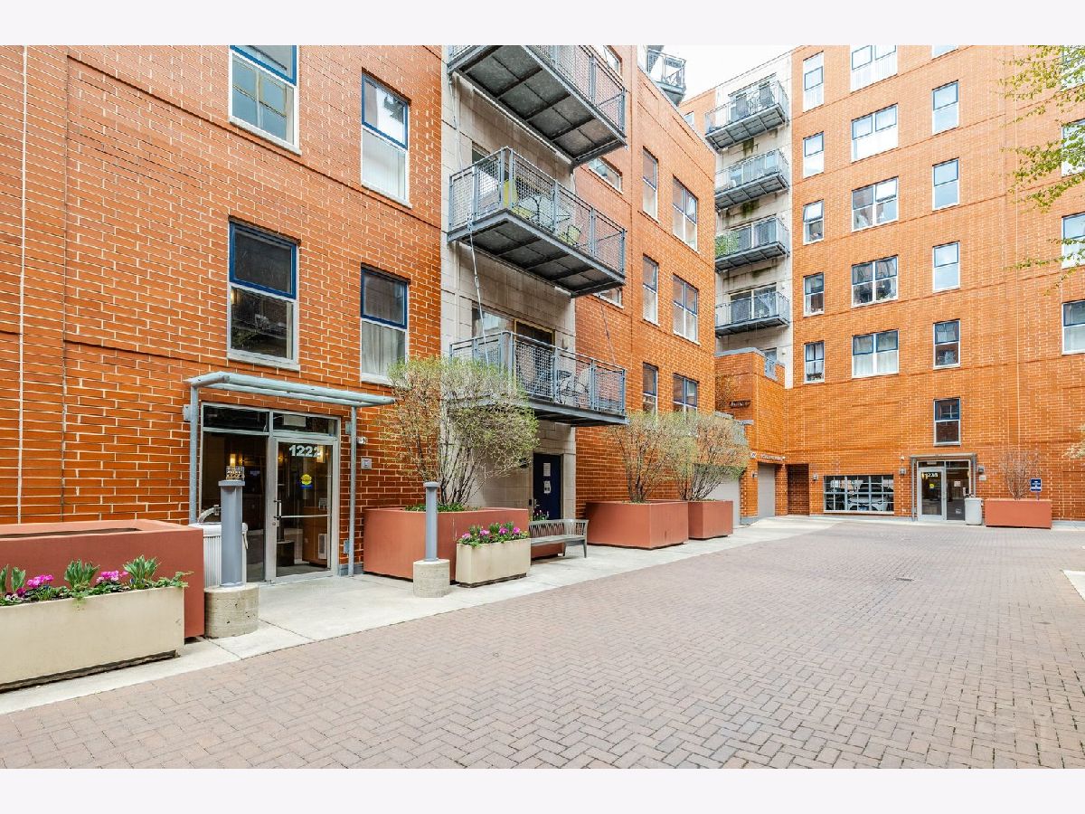 Condominiums Sold Chicago Avenue Place Evanston Illinois, 1222 Chicago