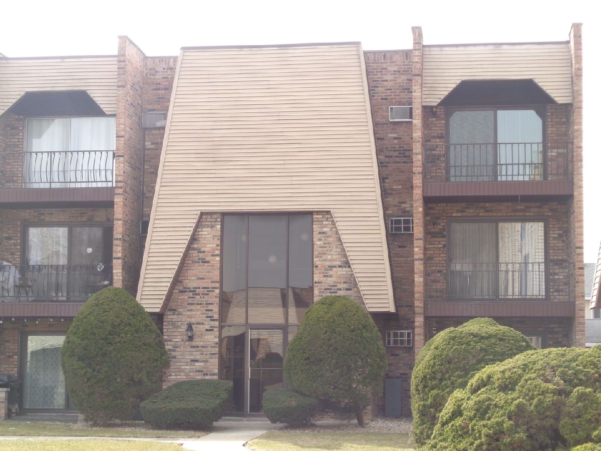 Townhomes & Condos & Homes Sold Indian Plains Justice Illinois, 7318 Blackstone
