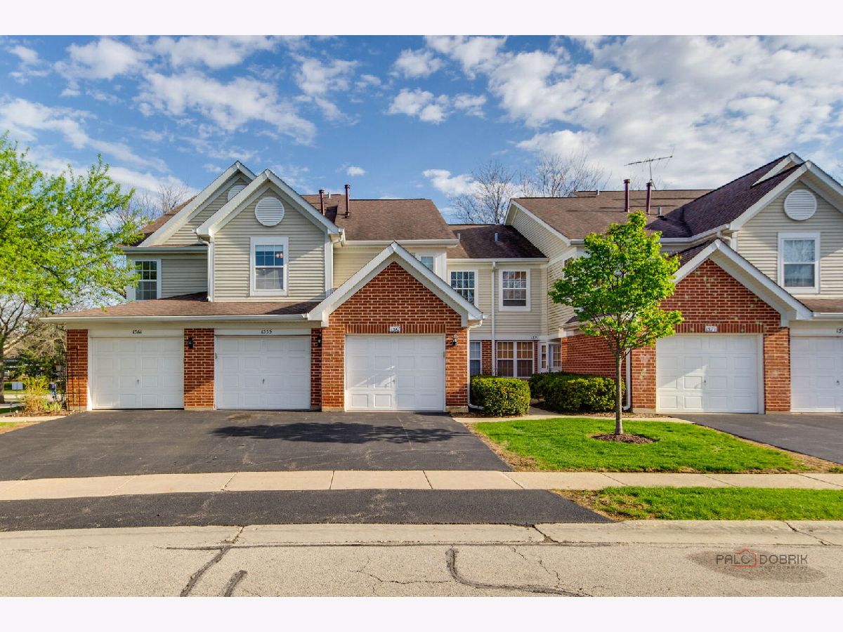 Townhomes & Condos Sold Turnberry Manor Roselle Illinois, 1355 Hampshire