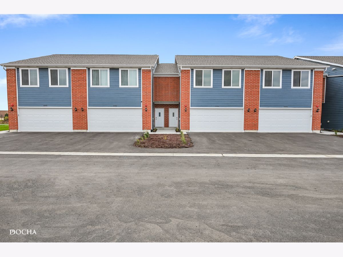 Condos & Townhomes Sold Townes Of Kendall Market Place Yorkville Illinois, 1077 Gillespie