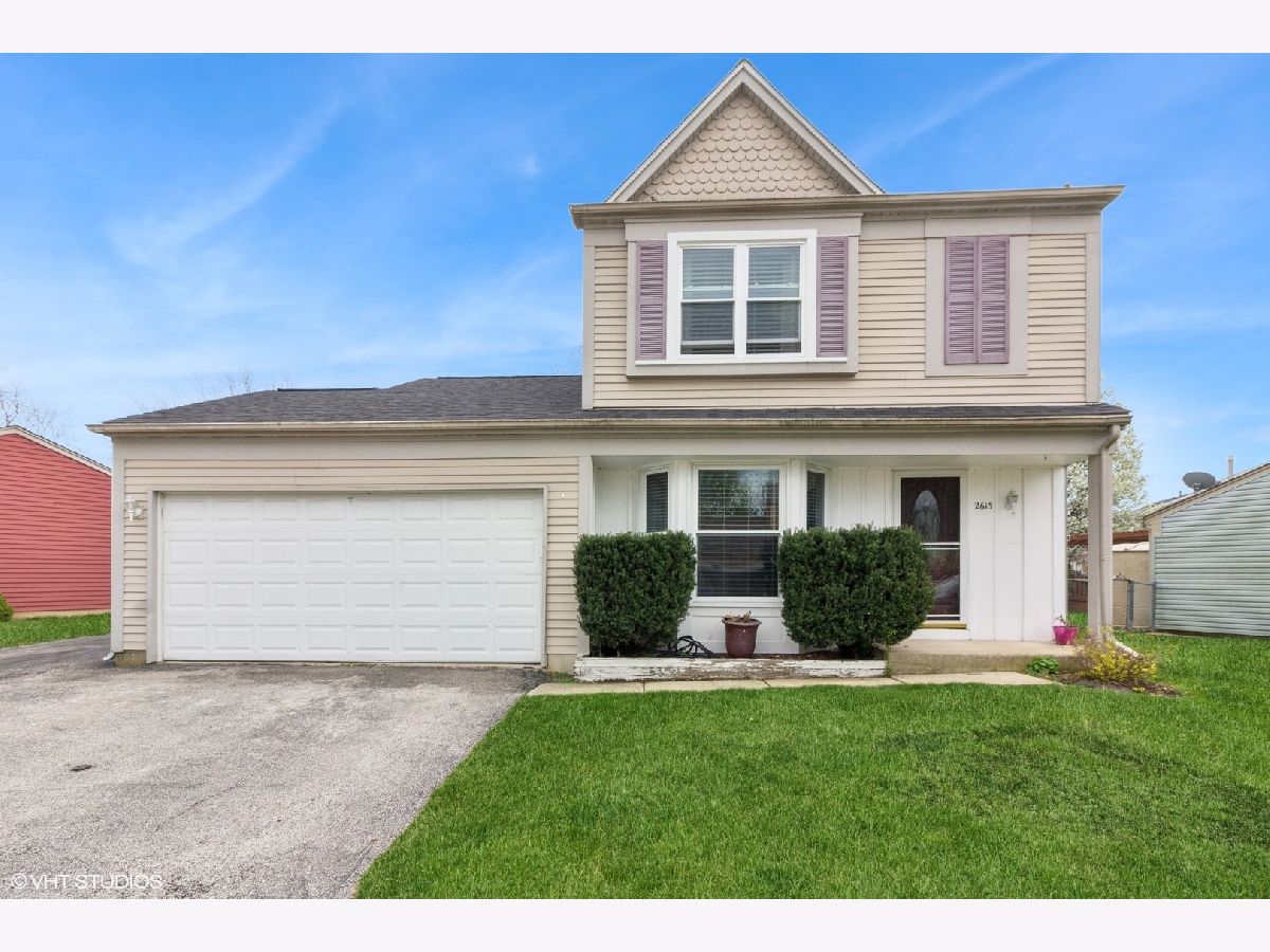 Homes & Condos & Townhomes Sold Butterfield Aurora Illinois, 2615 Prairieview