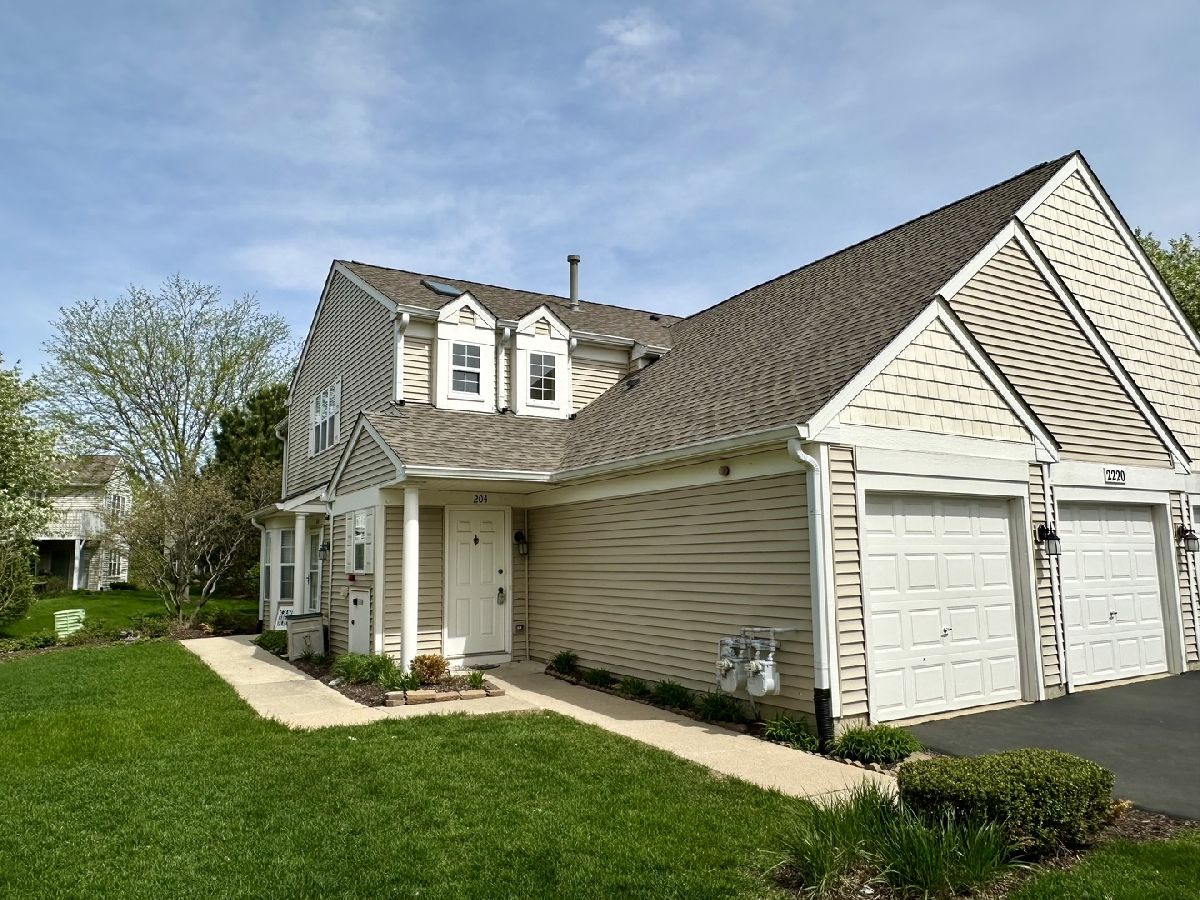 Townhomes & Condos Sold Windridge Naperville Illinois, 2220 Waterleaf