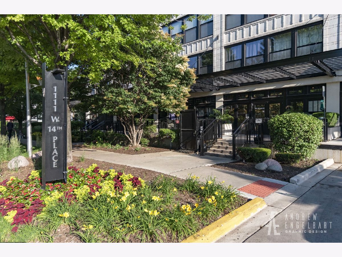Condominiums Sold University Commons Chicago Illinois, 1111 14th
