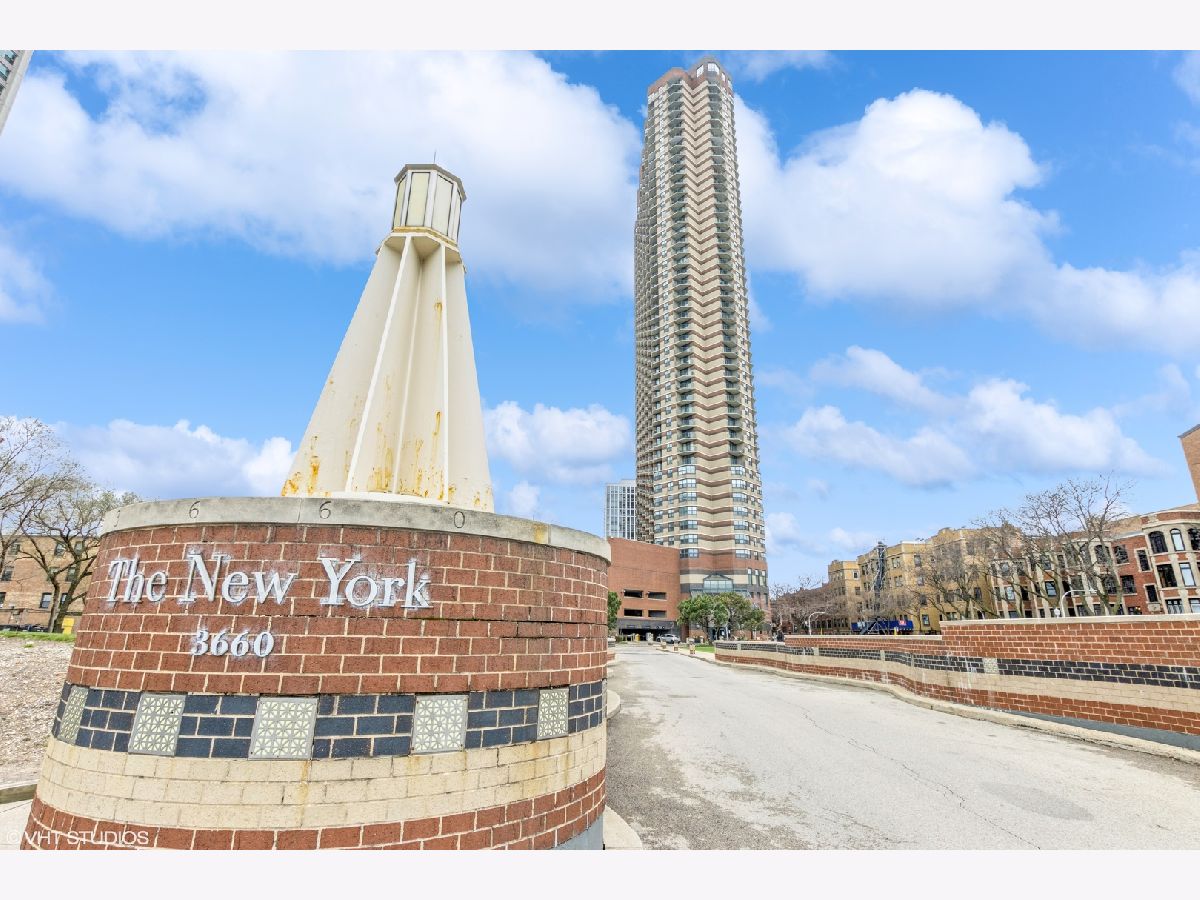Condominiums Sold New York Condominiums Chicago Illinois, 3660 Lake Shore