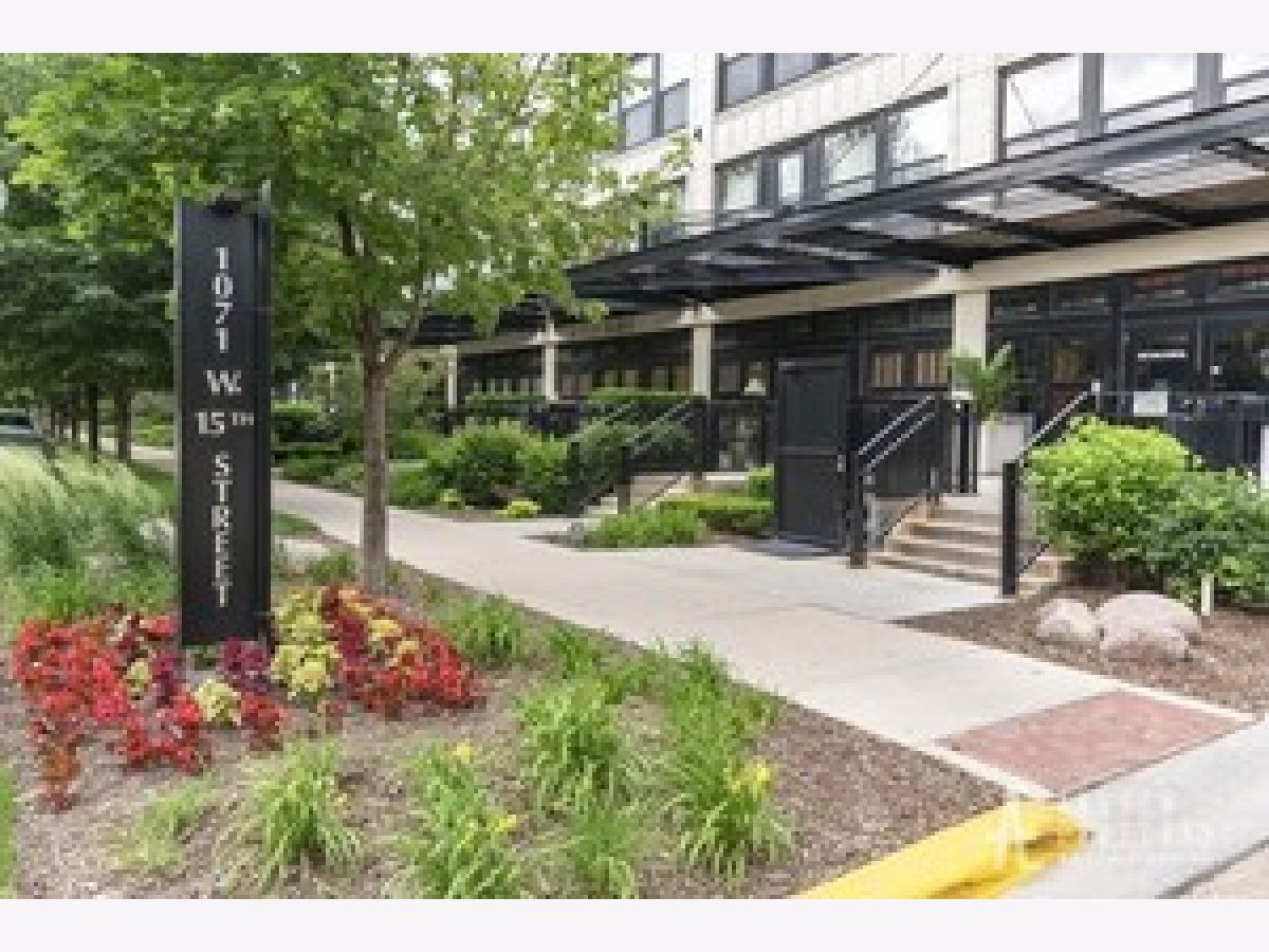 Condominiums Sold University Commons Chicago Illinois, 1071 15th