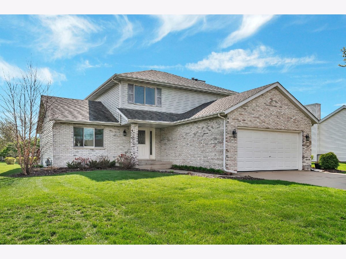 Homes Sold Mcdonald Manor Channahon Illinois, 22823 Michael