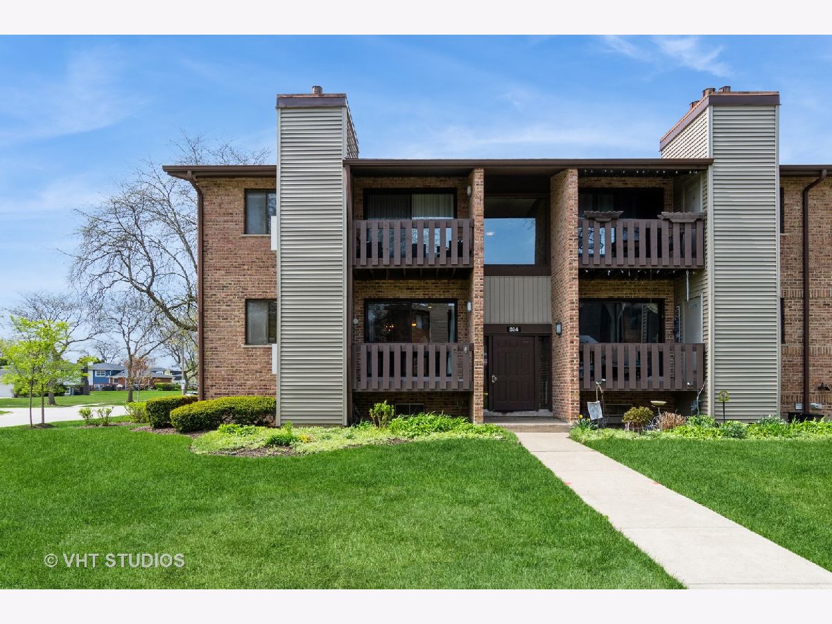 Condominiums Sold Green Willow Willowbrook Illinois, 324 Sheridan