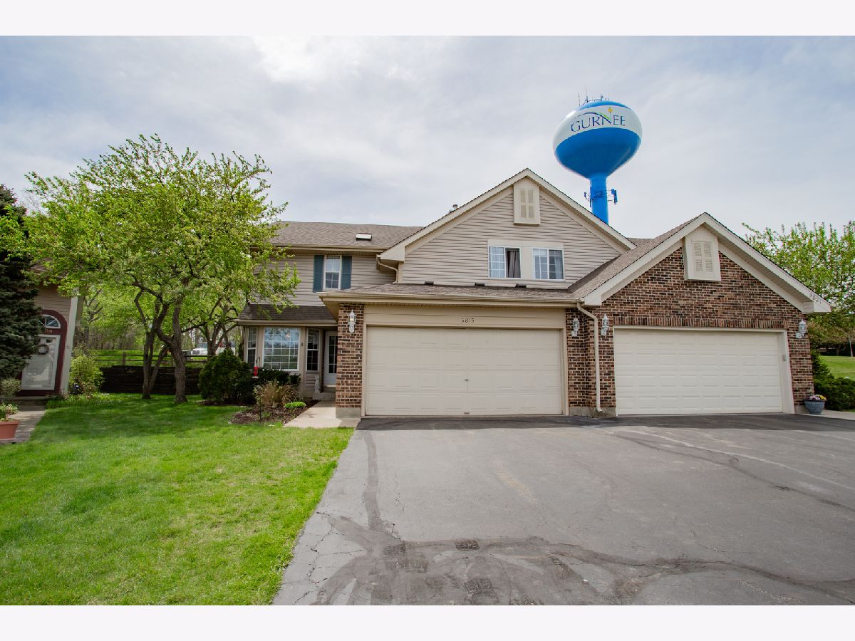 Townhomes & Condos & Homes Sold Heather Ridge Gurnee Illinois, 5815 Regency