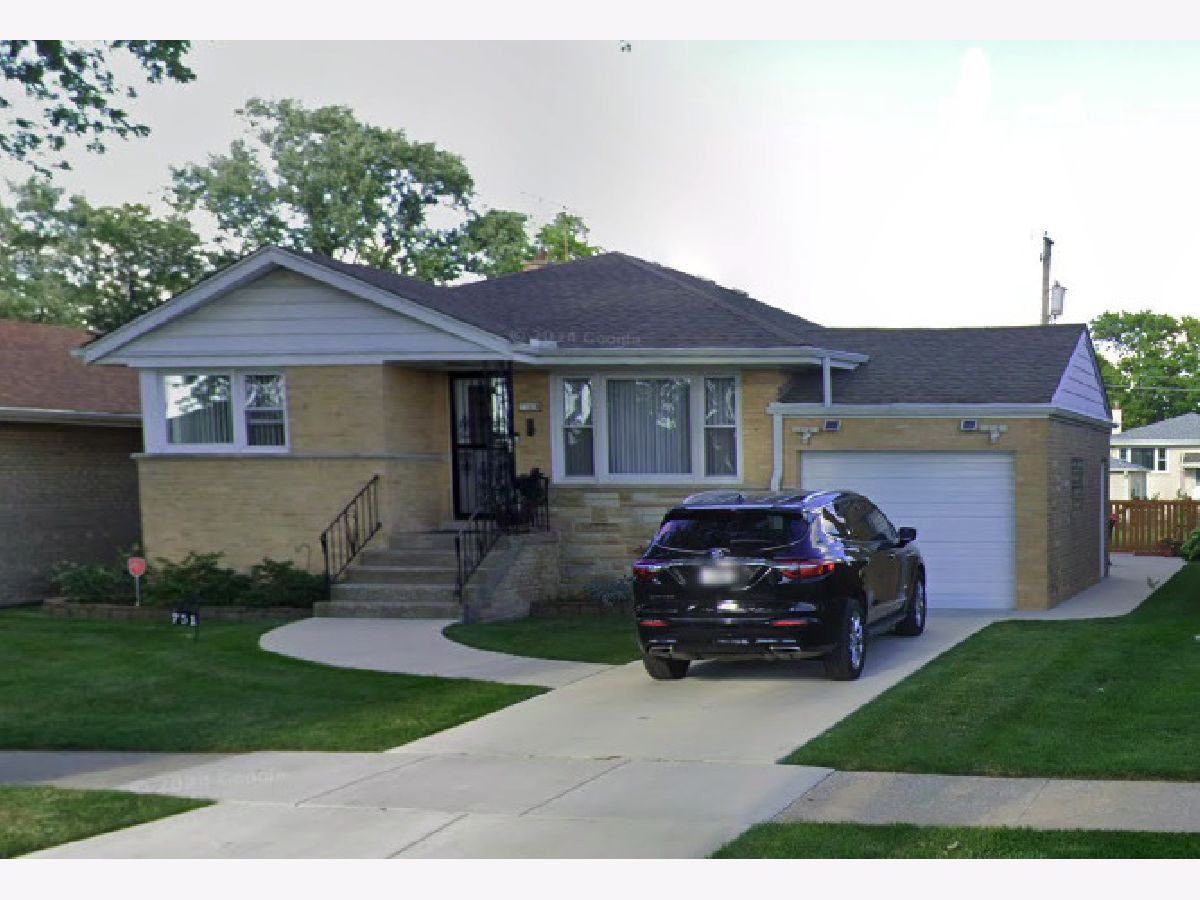  Rented Westchester Illinois, 751 Worcester