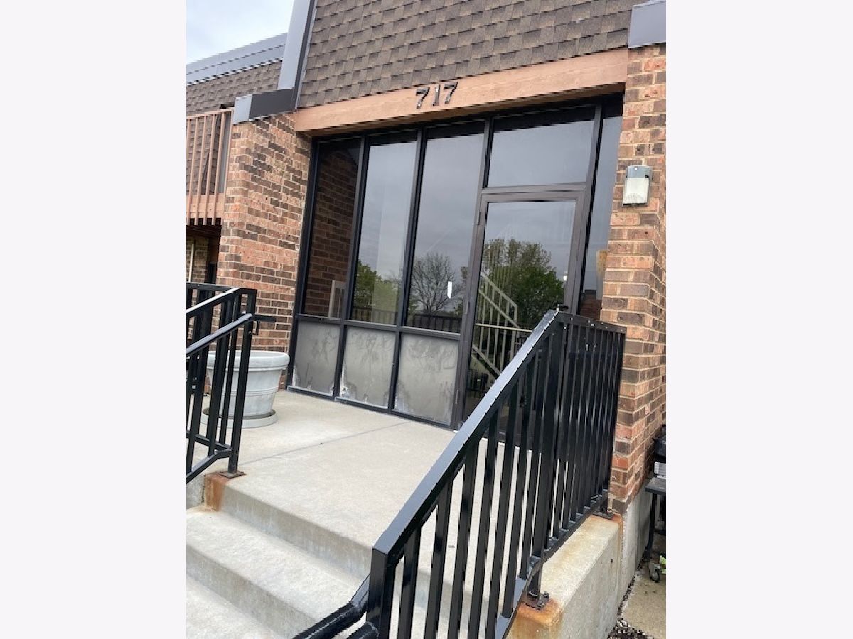 Condominiums Sold Lakewood Schaumburg Illinois, 717 Killarney