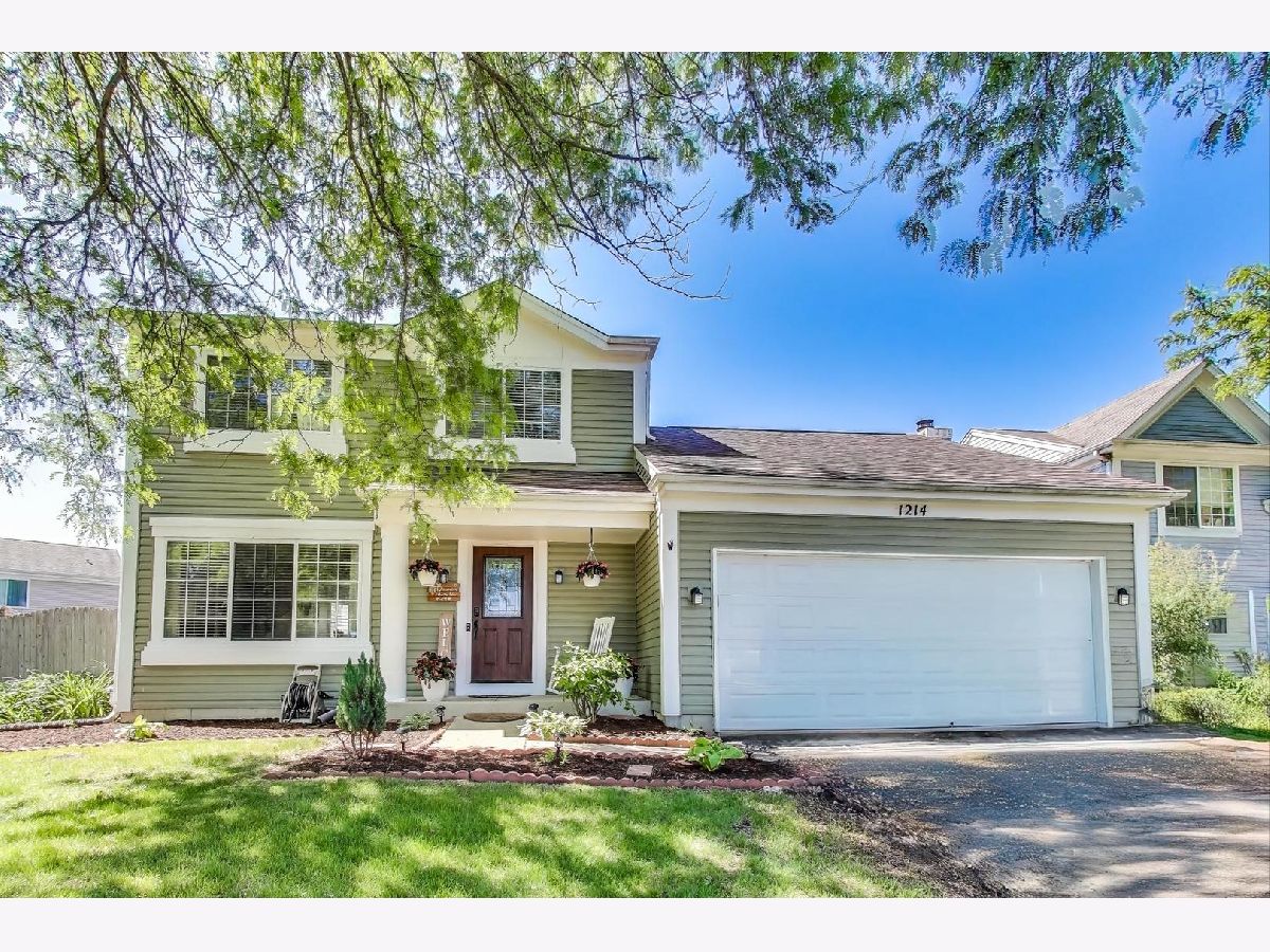 Homes Sold Golden Oaks Aurora Illinois, 1214 Lone Oak