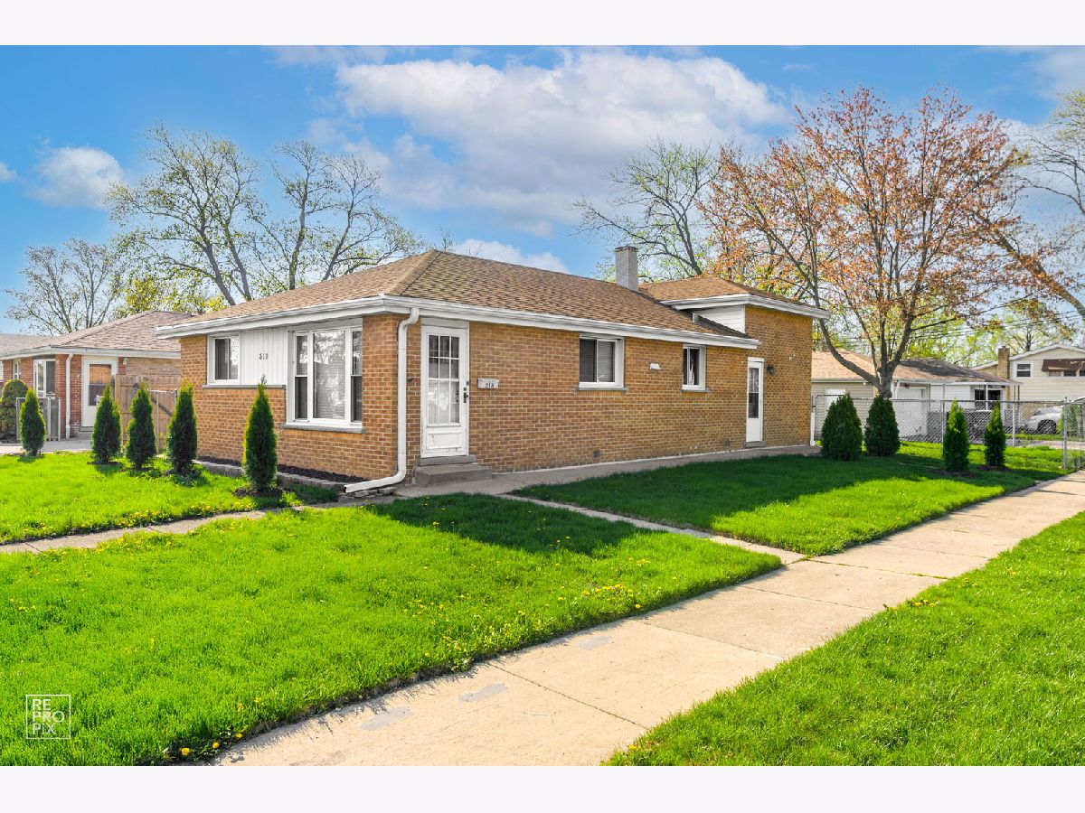  Rented Bensenville Illinois, 318 Virginia