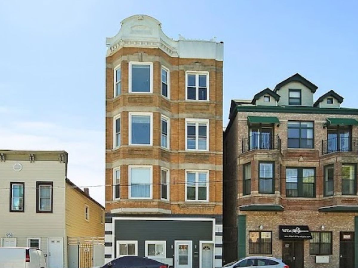 Condominiums & Homes Rented East Pilsen Chicago Illinois, 1946 Racine