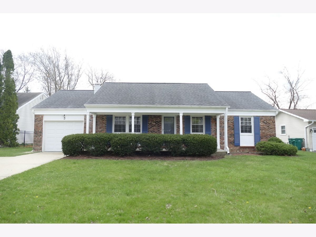 Homes Rented Strathmore Buffalo Grove Illinois, 3 Cloverdale