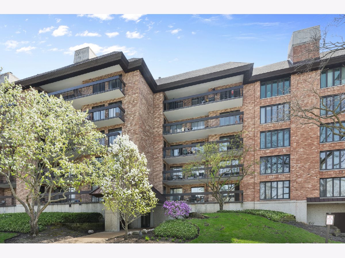 Condos & Townhomes & Homes Sold Mission Hills Northbrook Illinois, 3851 Mission Hills