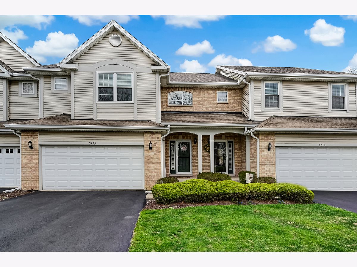 Townhomes & Condos Sold Waterfall Glen Darien Illinois, 9213 Waterfall Glen