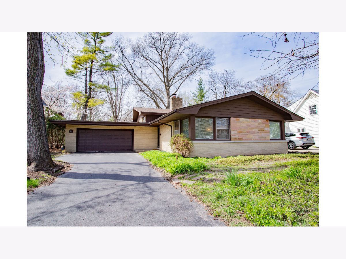 Homes Rented East Highlands Naperville Illinois, 827 Diane