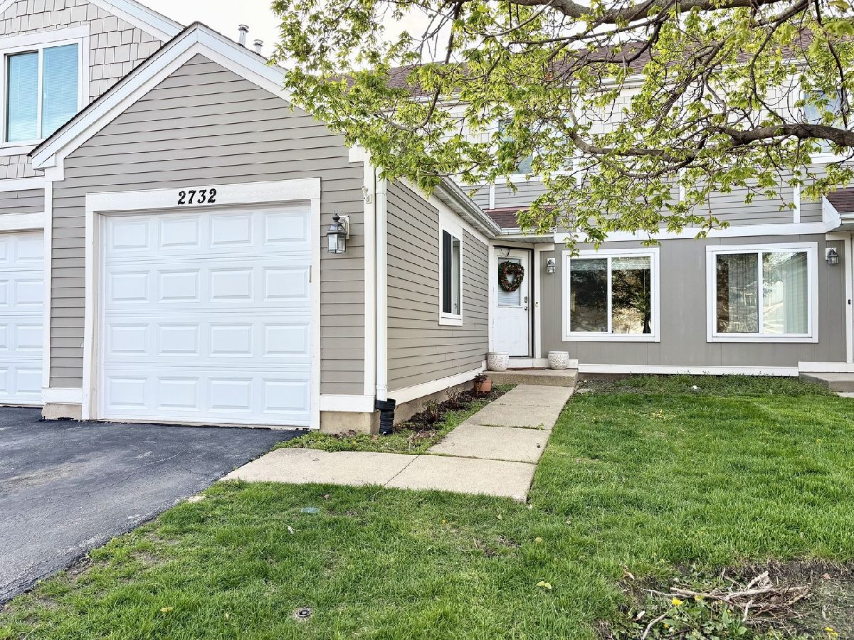 Townhomes Sold Cinnamon Glen Aurora Illinois, 2732 Wilshire